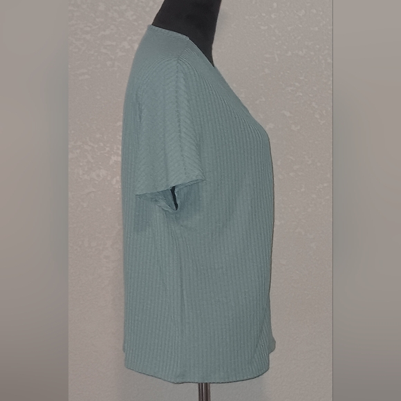 Light Blue Ribbed Top - Picture 5 of 5